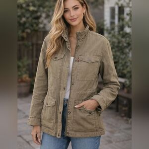 LEVIS SAND COLOR JACKET SIZE X SMALL